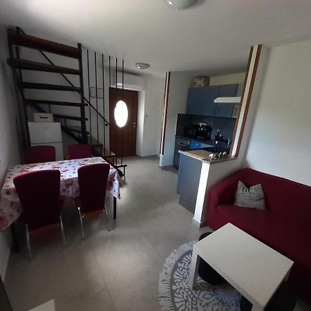 Apartman Sunset Plomin Extérieur photo